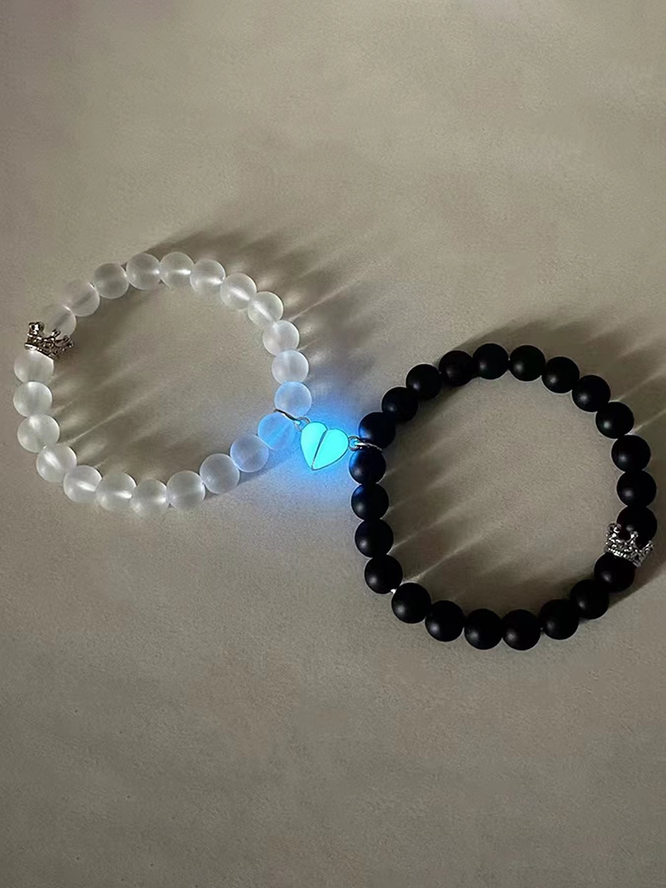 2 pcs Light Up at Night Magnet Heart Bracelets Gift for Daughter and Mom Gift for Sister